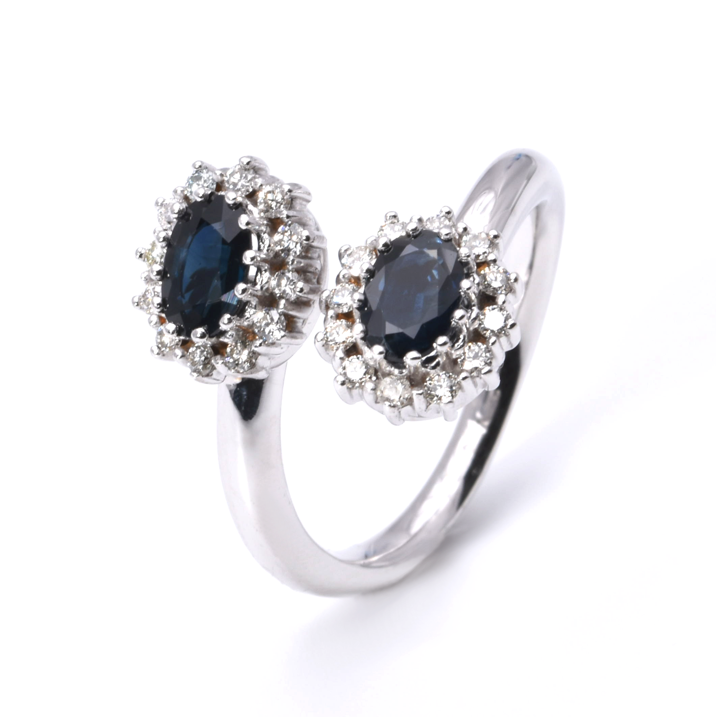 Ring mit Saphiren und Brillanten