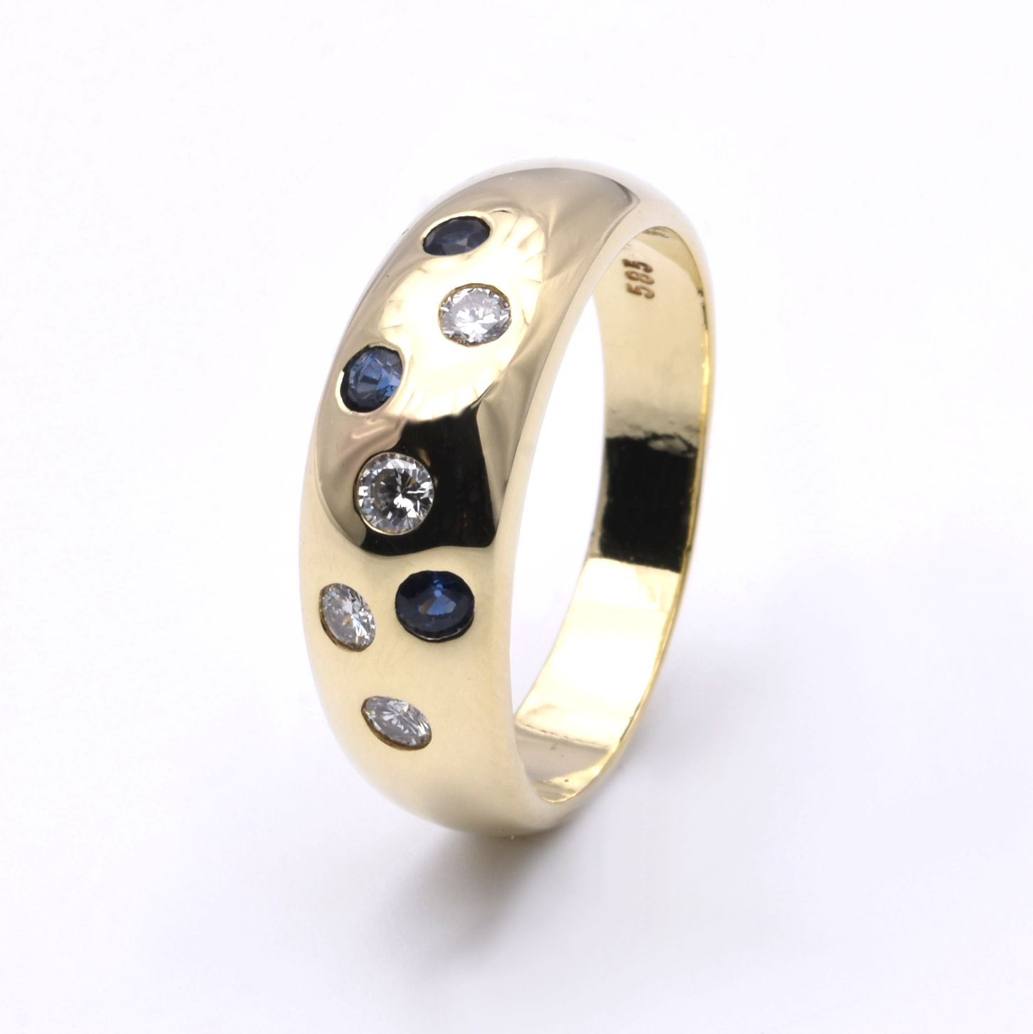 Ring mit Saphir und Brillanten