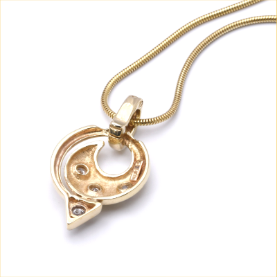 Schlangenkette mit Anhänger