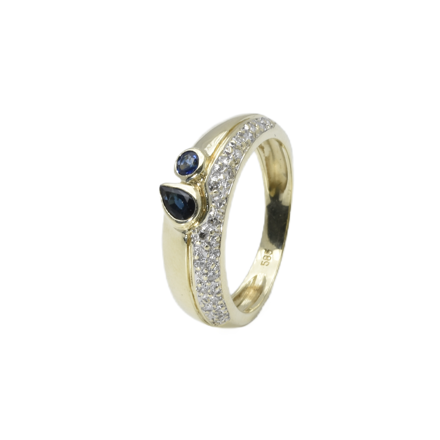 Ring mit Saphir und Diamanten