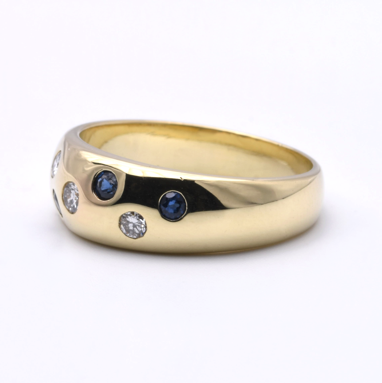 Ring mit Saphir und Brillanten