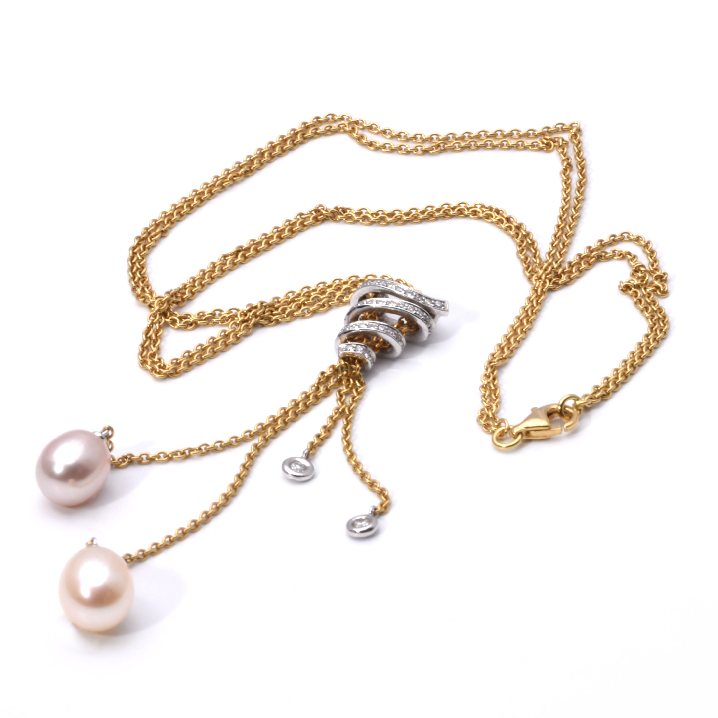 Kette mit Perlen und Brillanten