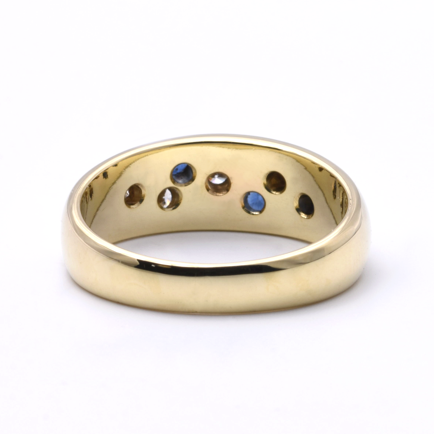 Ring mit Saphir und Brillanten