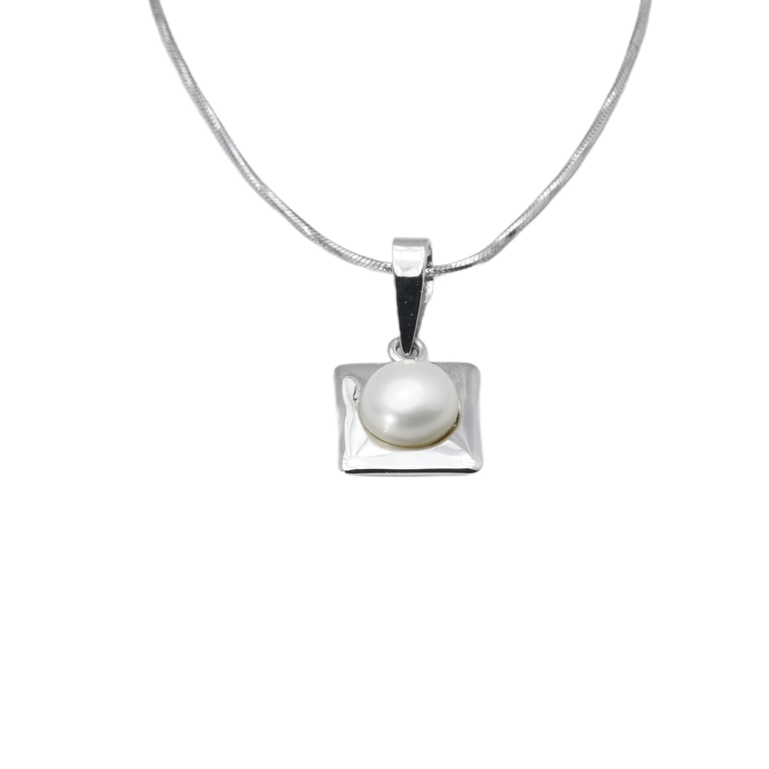 Kette mit Halbperlen-Anhänger