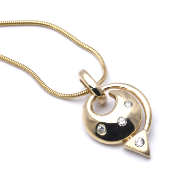 Schlangenkette mit Anhänger