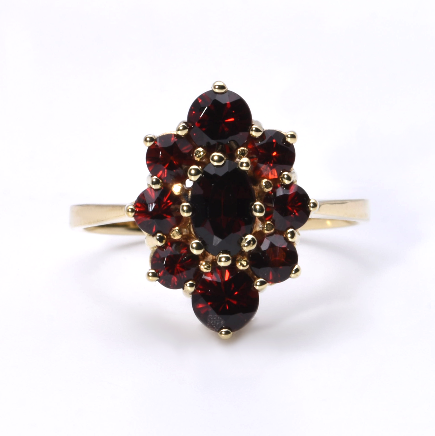 Ring mit Granat