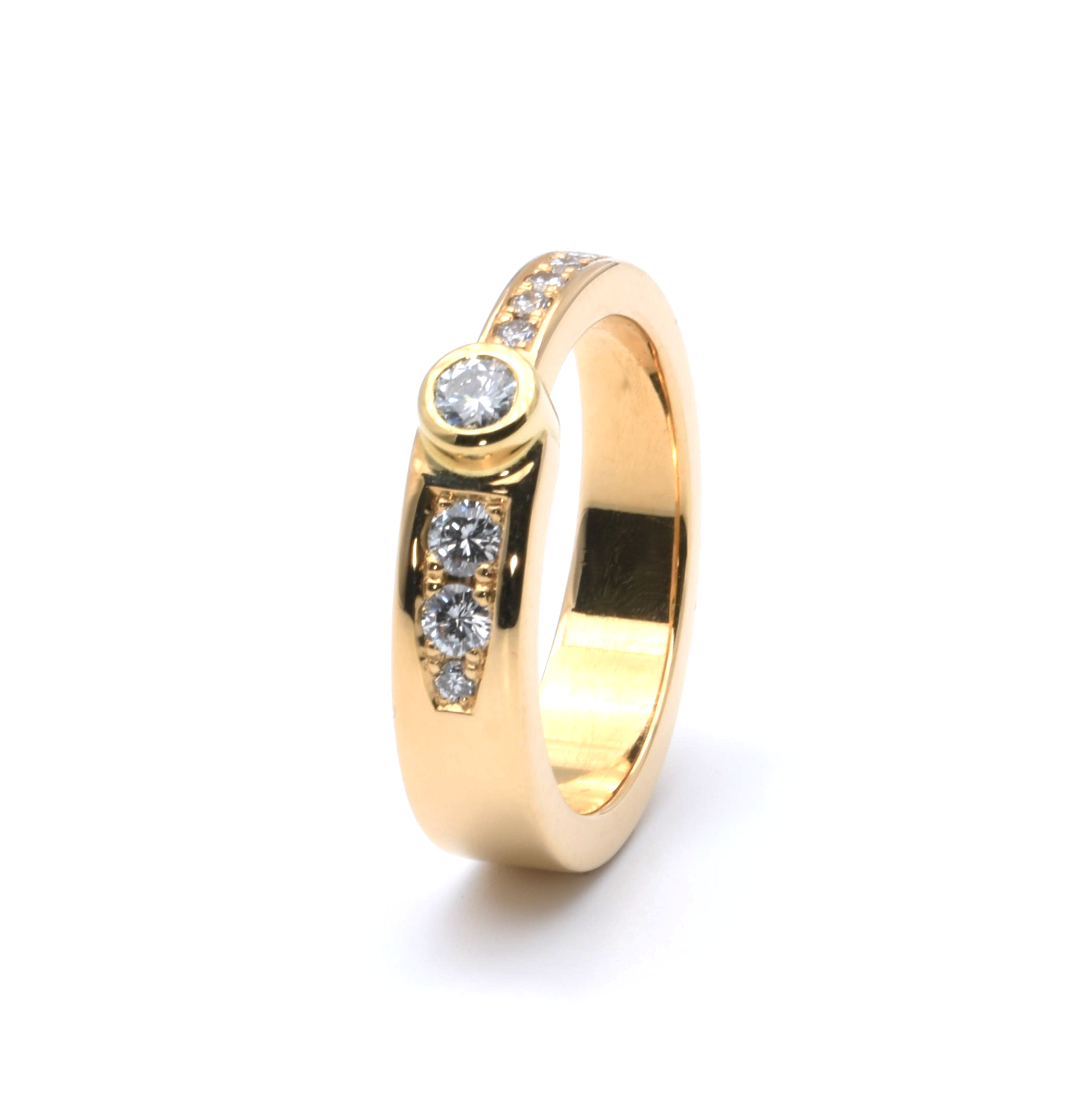 Ring mit Brillanten
