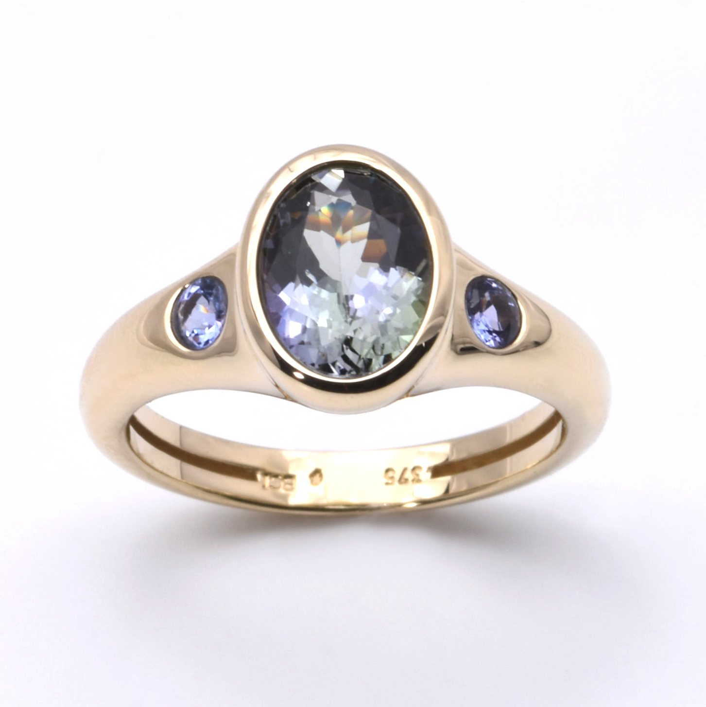 Ring mit Tansanite
