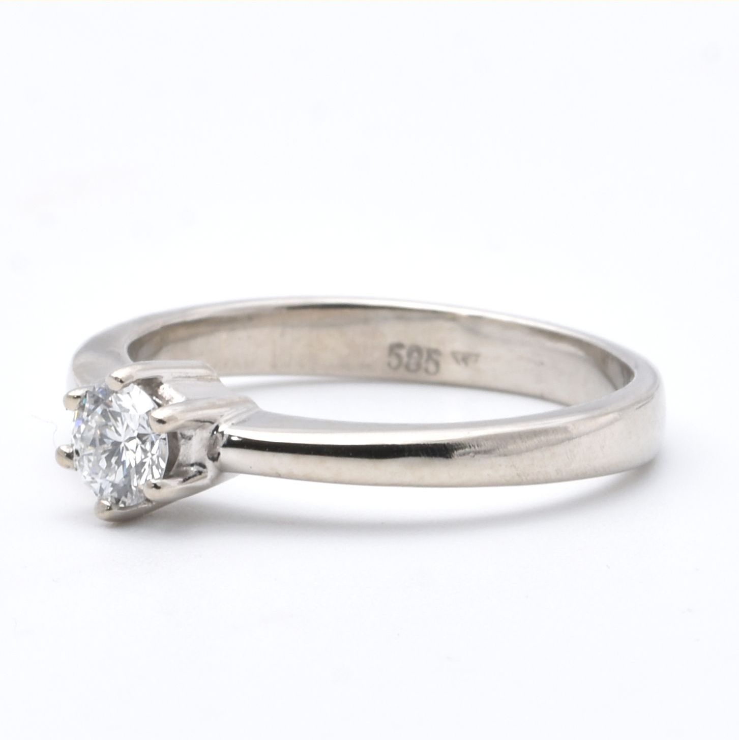 Solitär-Ring mit Brillant