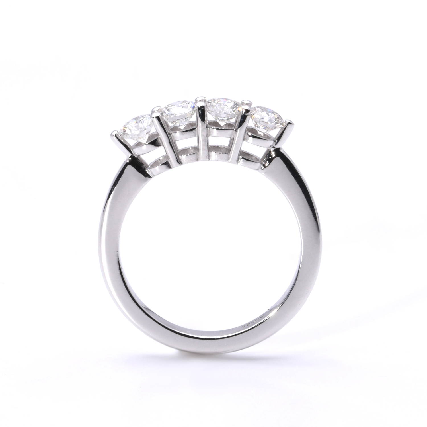 Ring mit Brillanten
