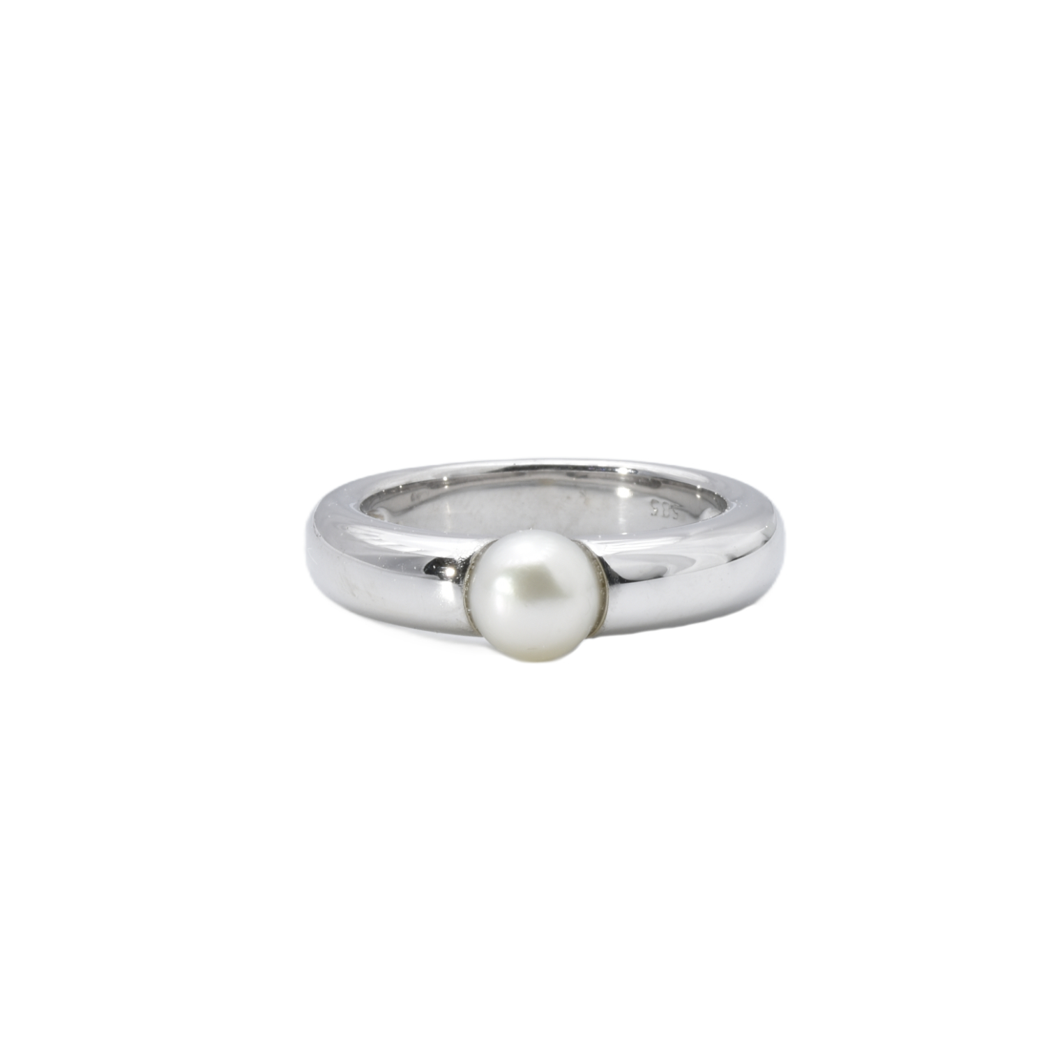 Ring mit Perle
