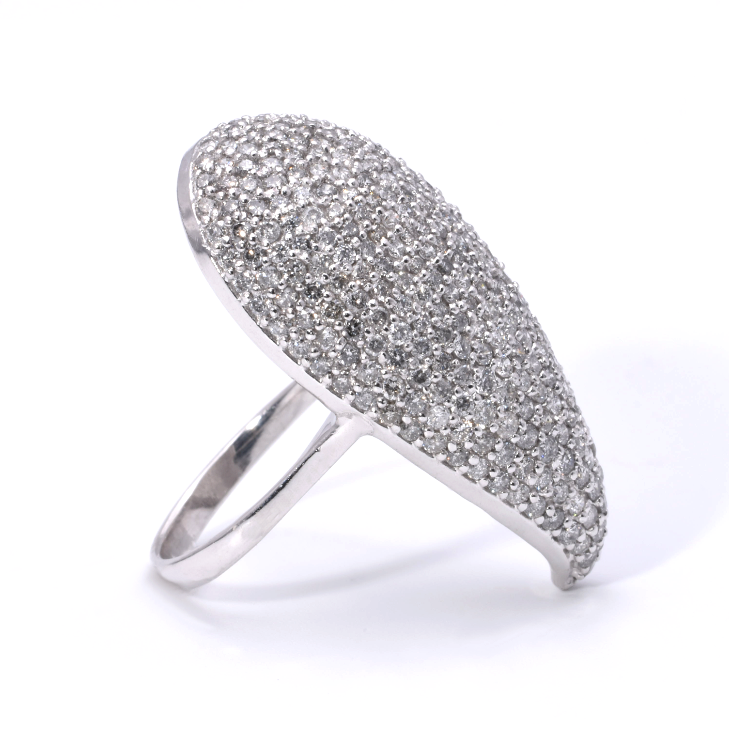 Ring mit 330 Brillanten
