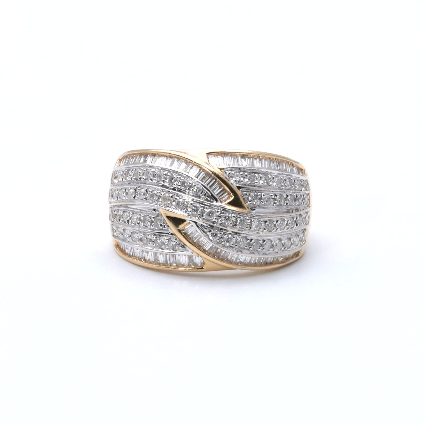 Ring mit Brillanten und Diamanten