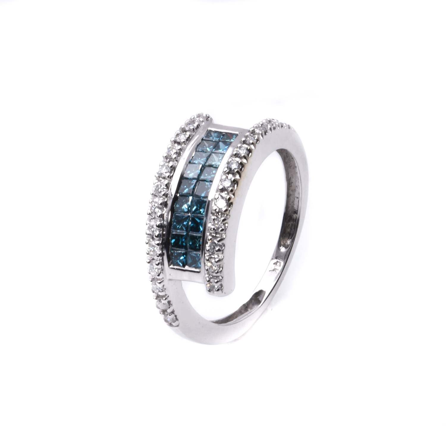 Ring mit Diamanten