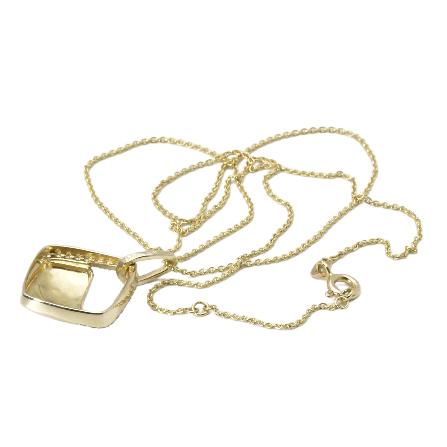 Kette mit Anhänger