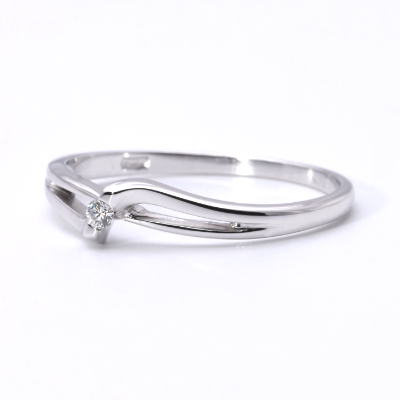 Ring mit Brillant