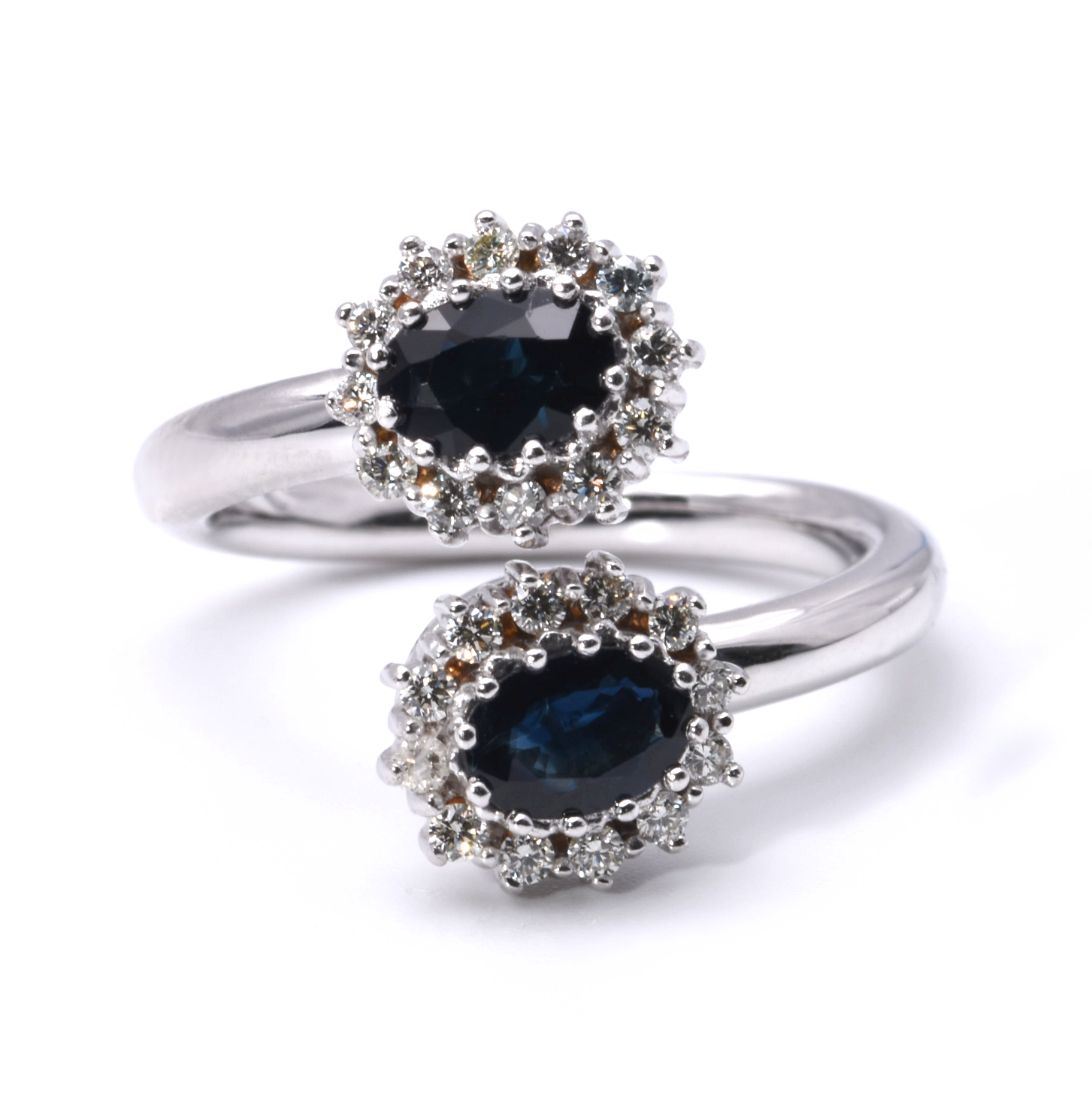 Ring mit Saphiren und Brillanten