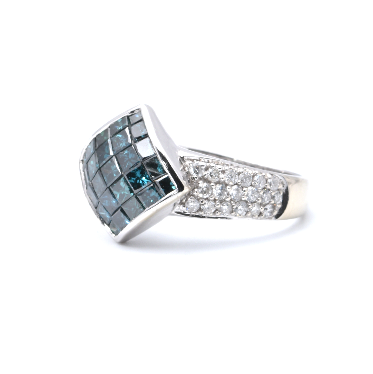Ring | 585/000 Weißgold | Brillanten | farbige Diamanten