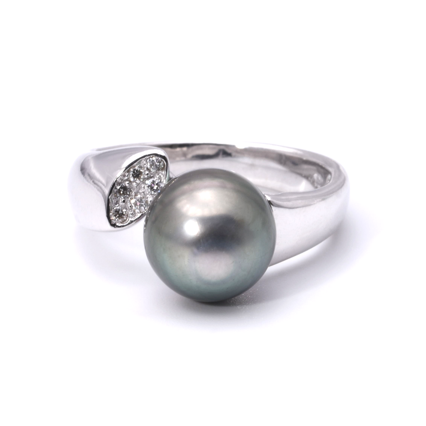 Ring mit Brillanten und Perle