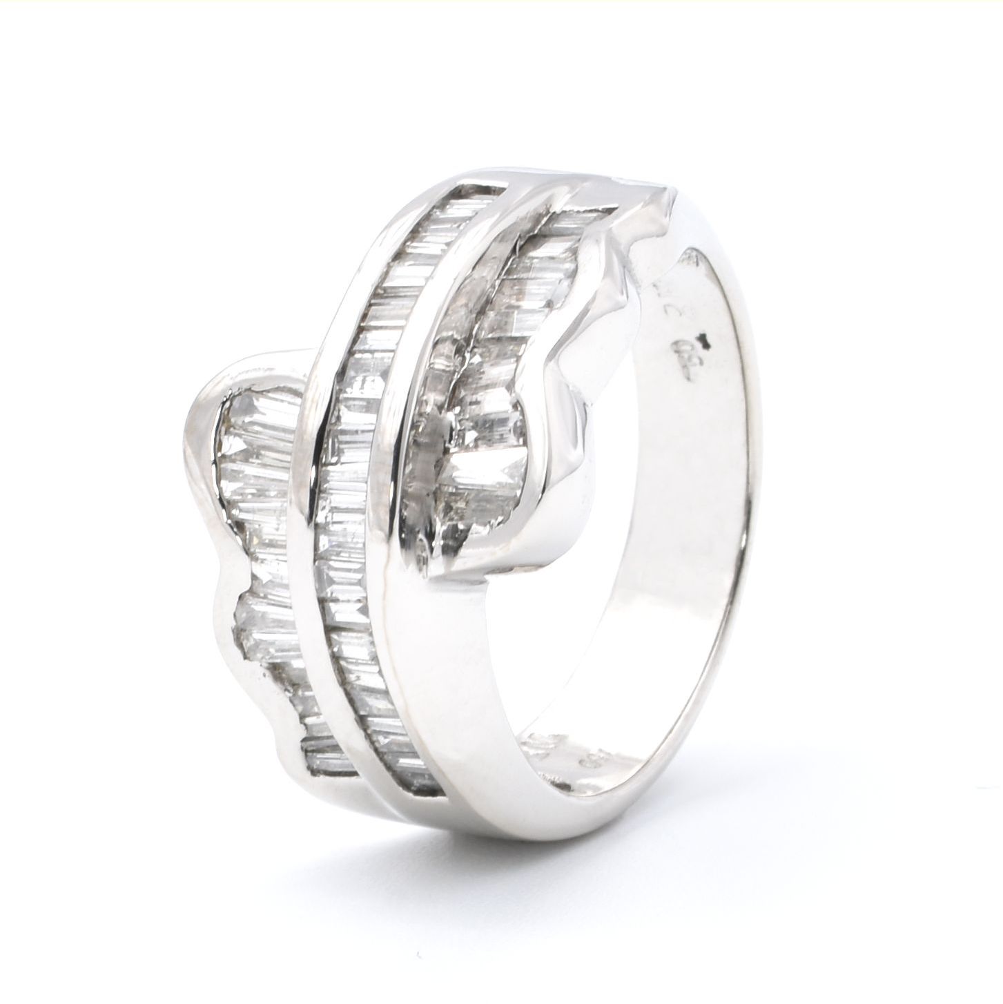 Ring mit Diamanten