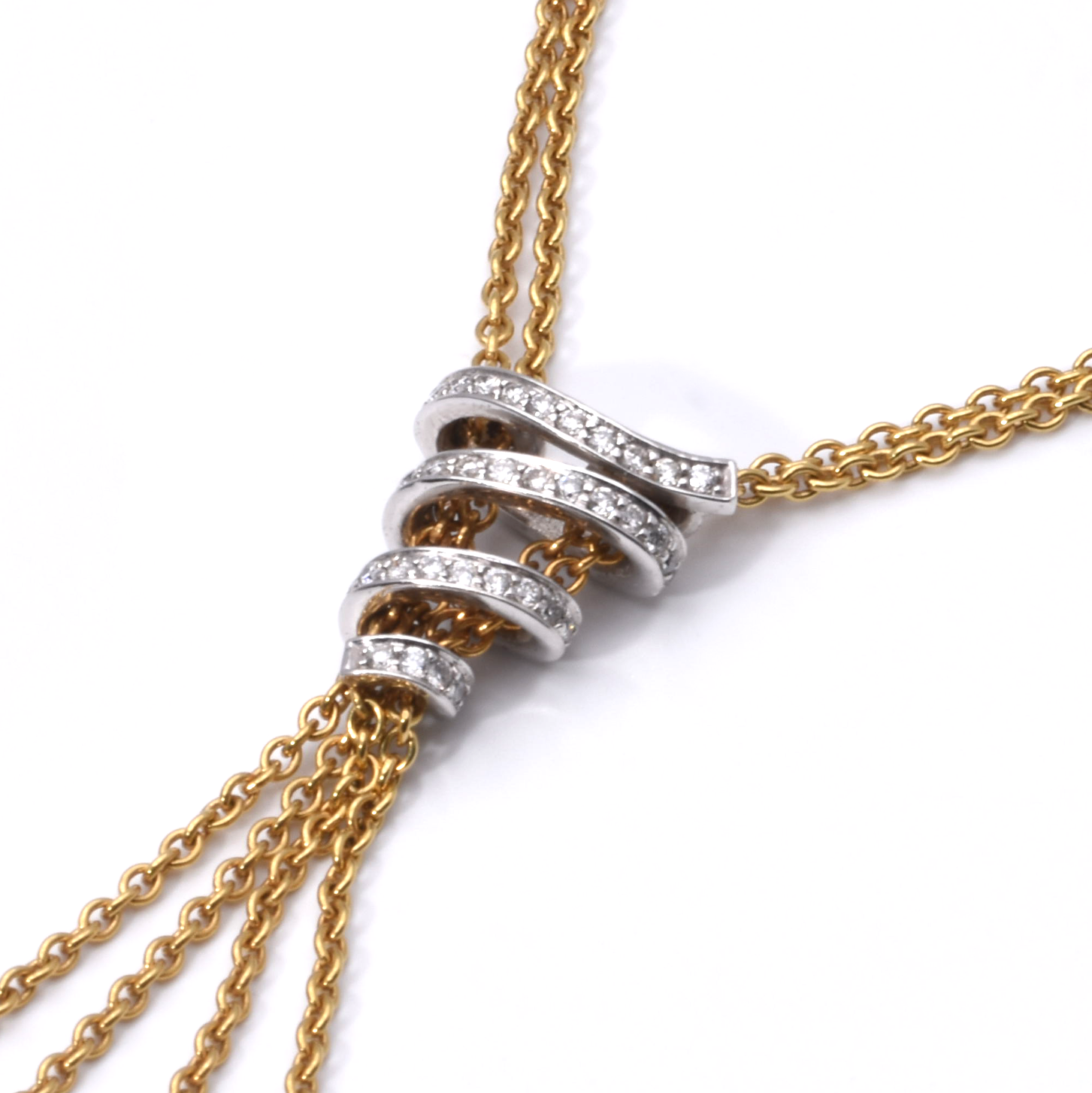 Kette mit Perlen und Brillanten