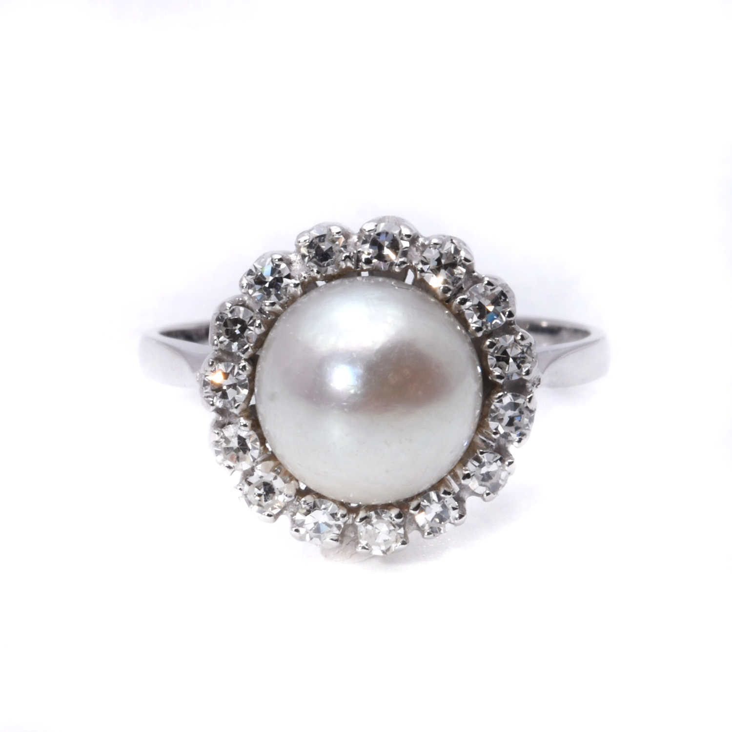 Ring mit Perle und Brillanten