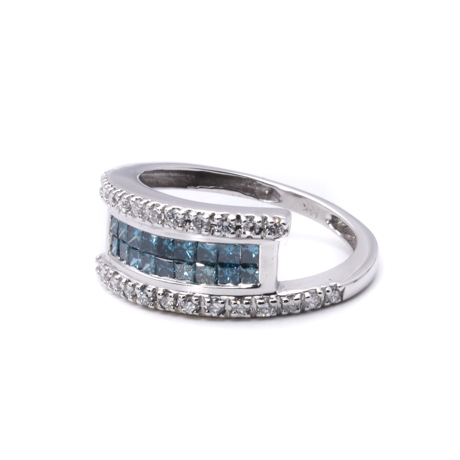 Ring mit Diamanten