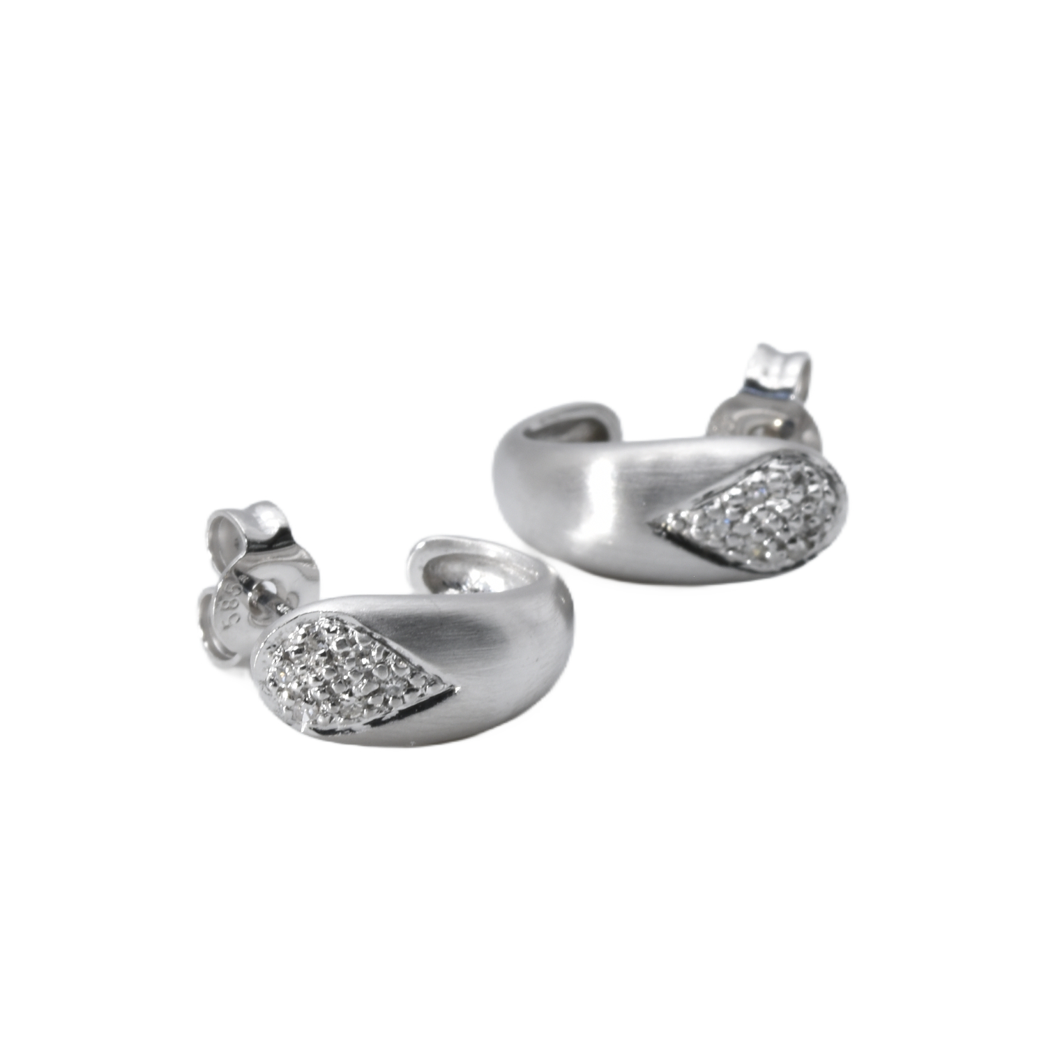 Ohrstecker mit Diamanten