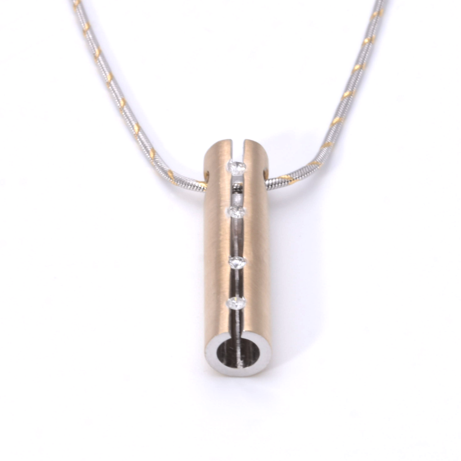 Collier mit Brillant Anhänger