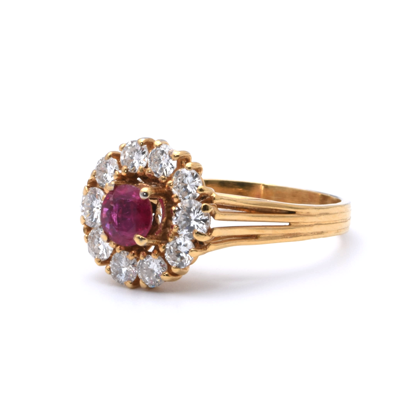 Ring mit Brillanten und Spinell