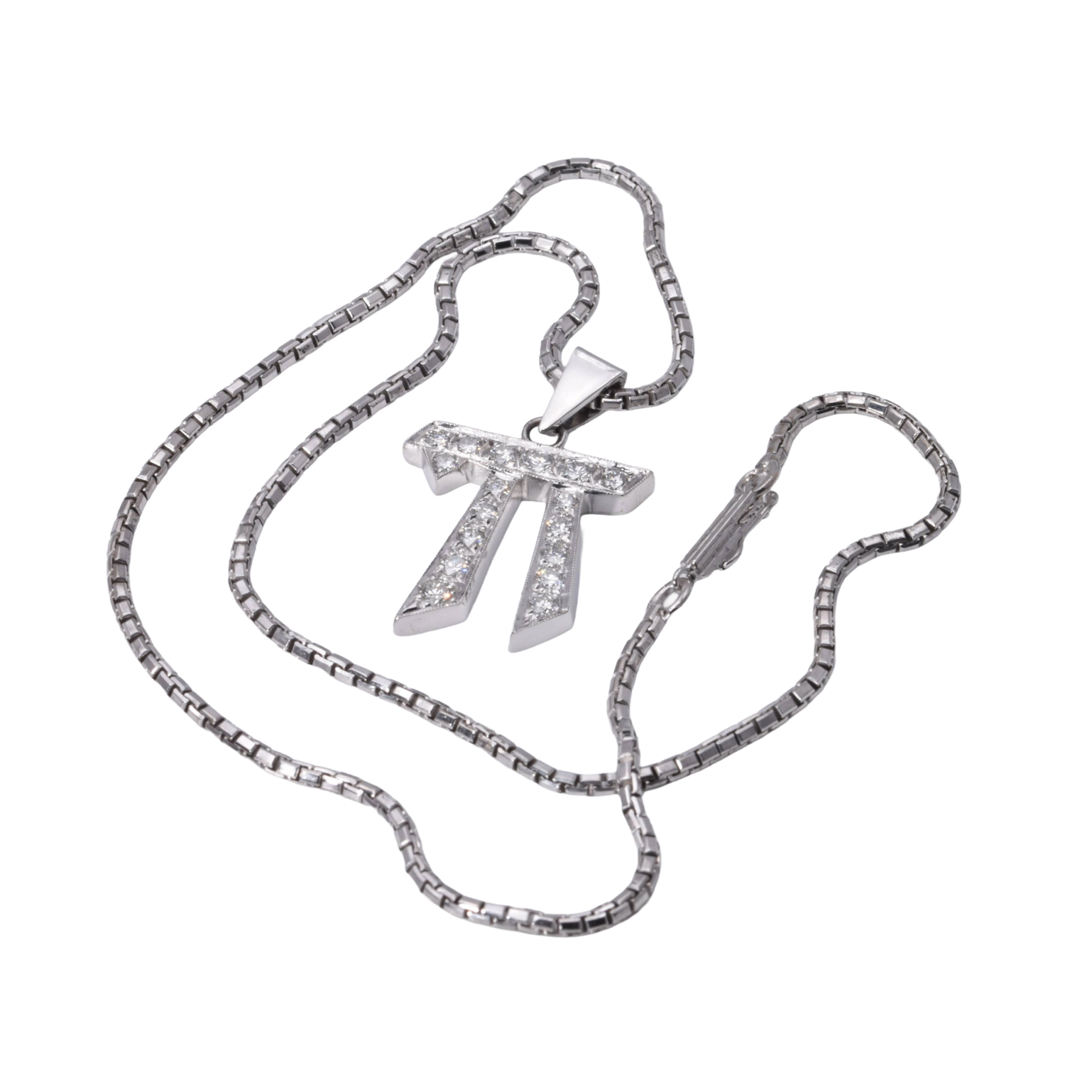 Kette mit Anhänger und Brillanten