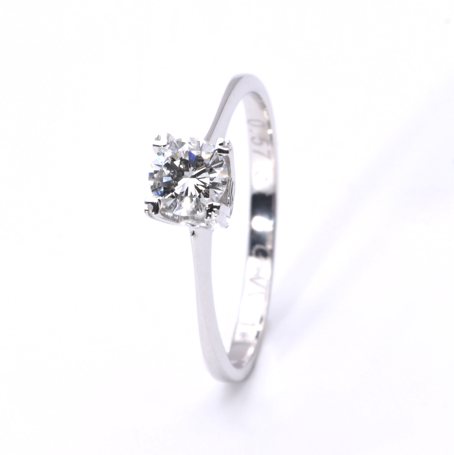 Solitär Ring mit Brillant