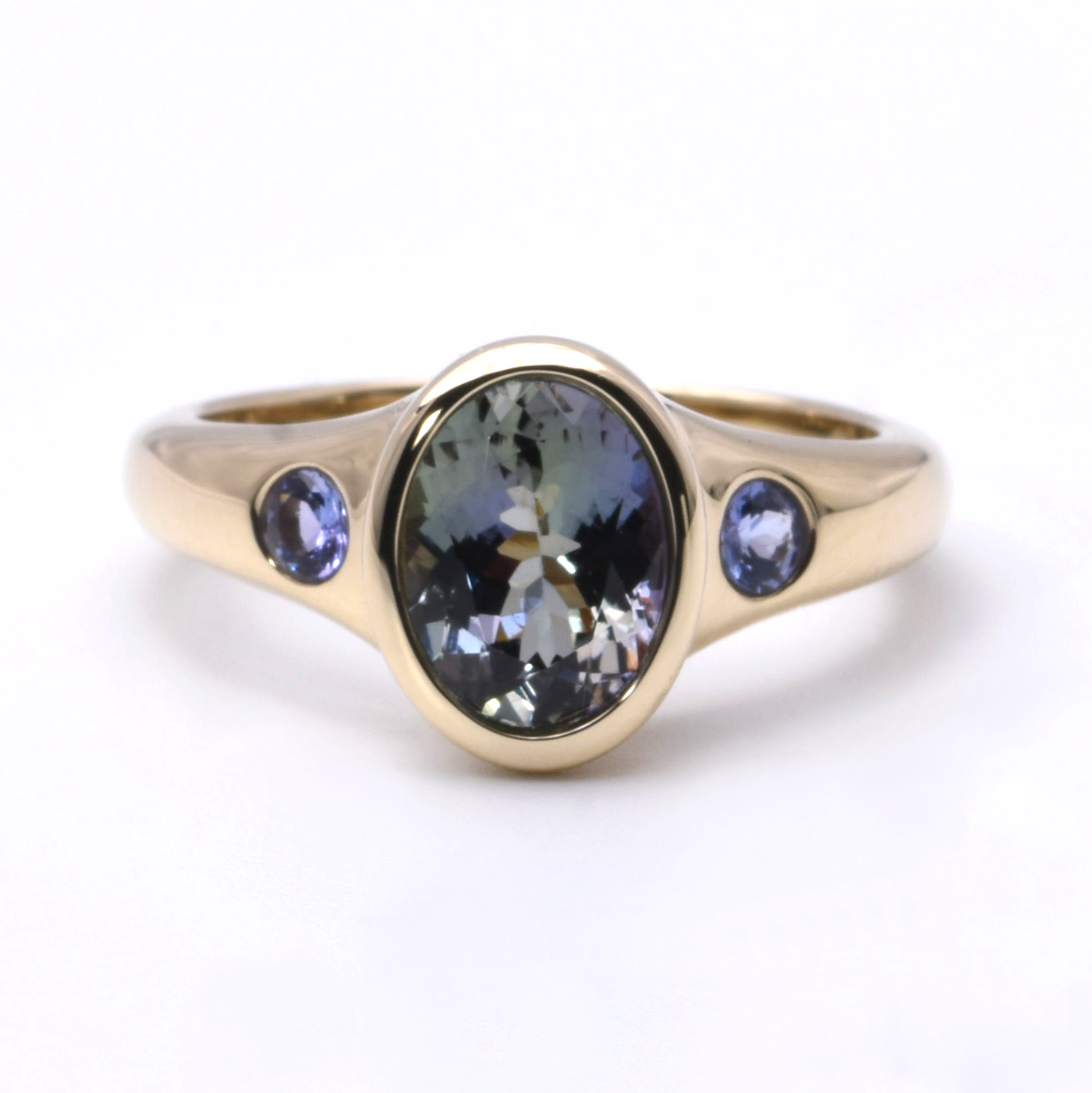Ring mit Tansanite
