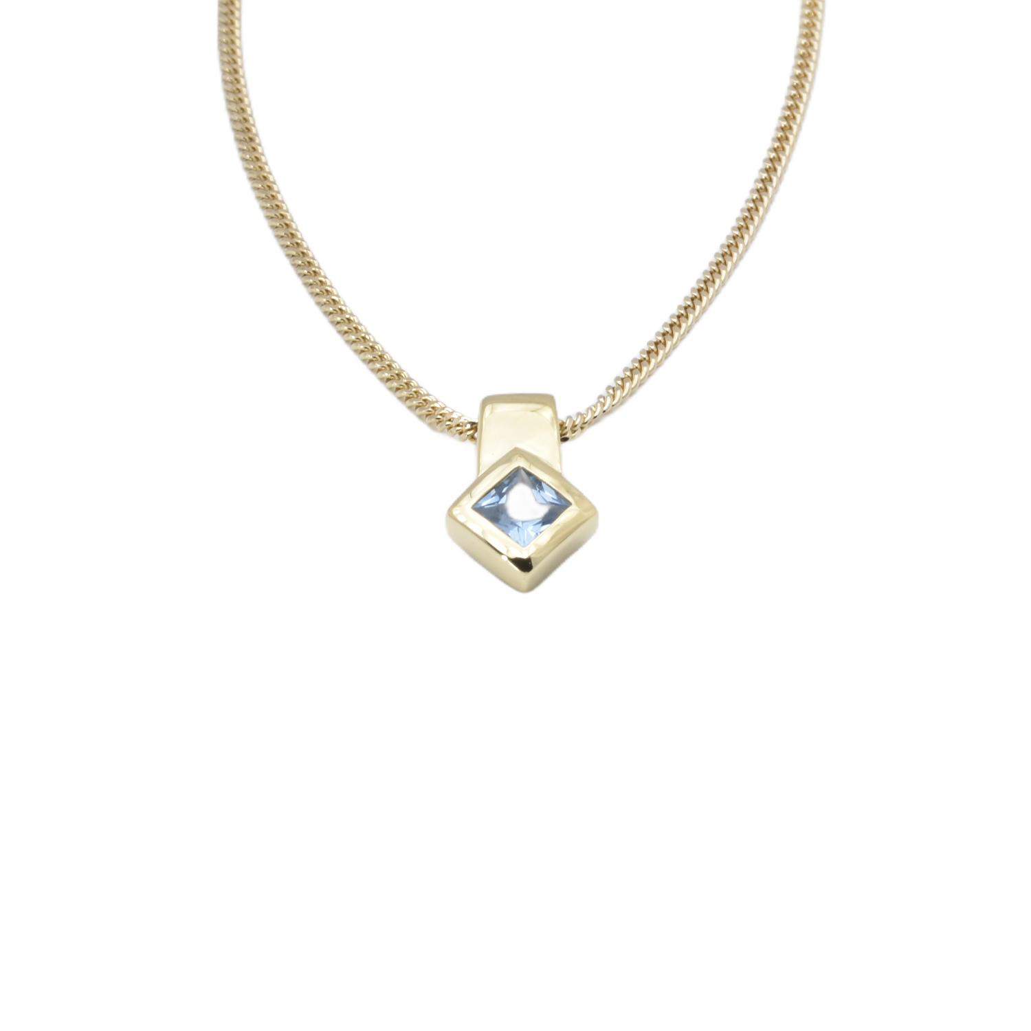 Kette mit Anhänger