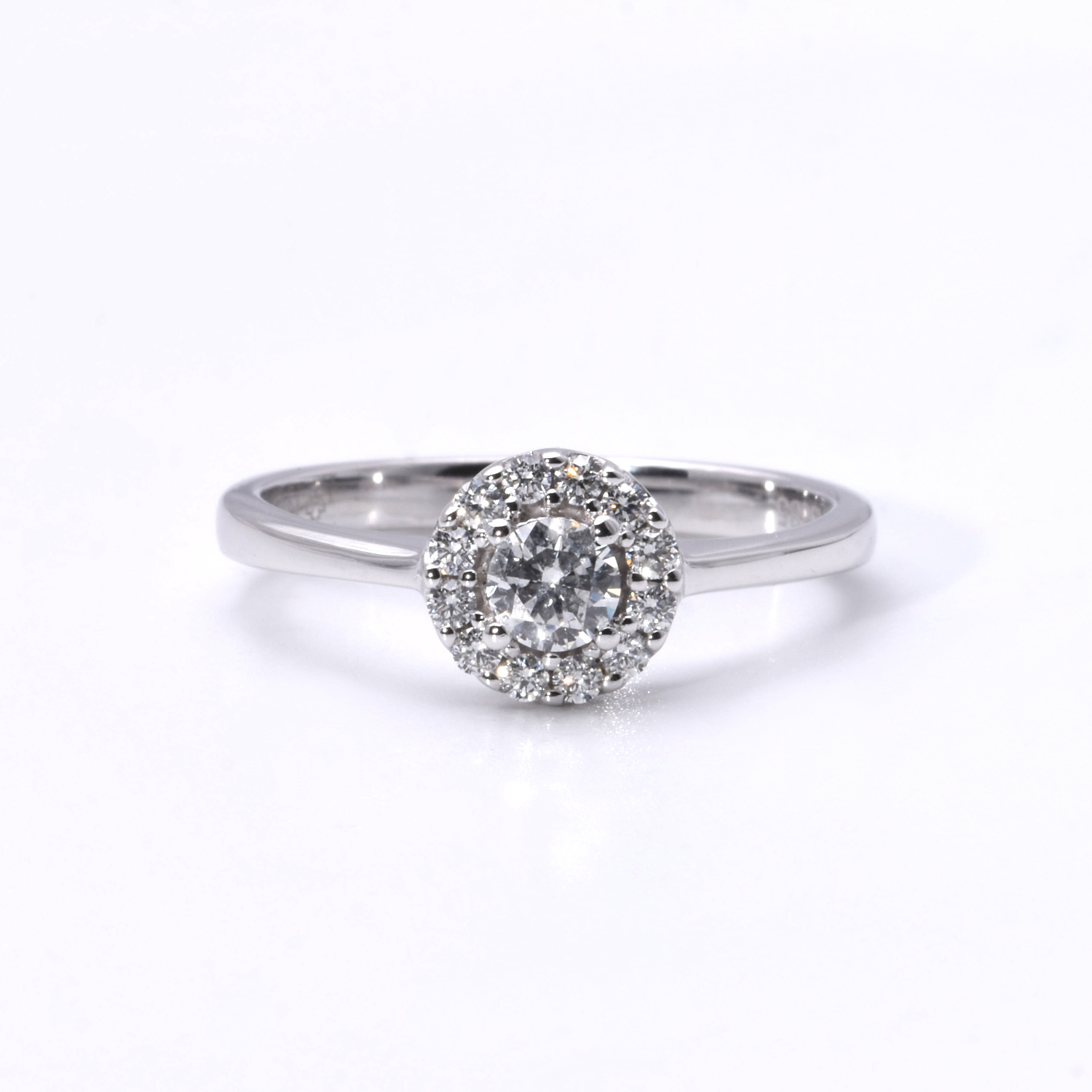 Ring mit Brillanten