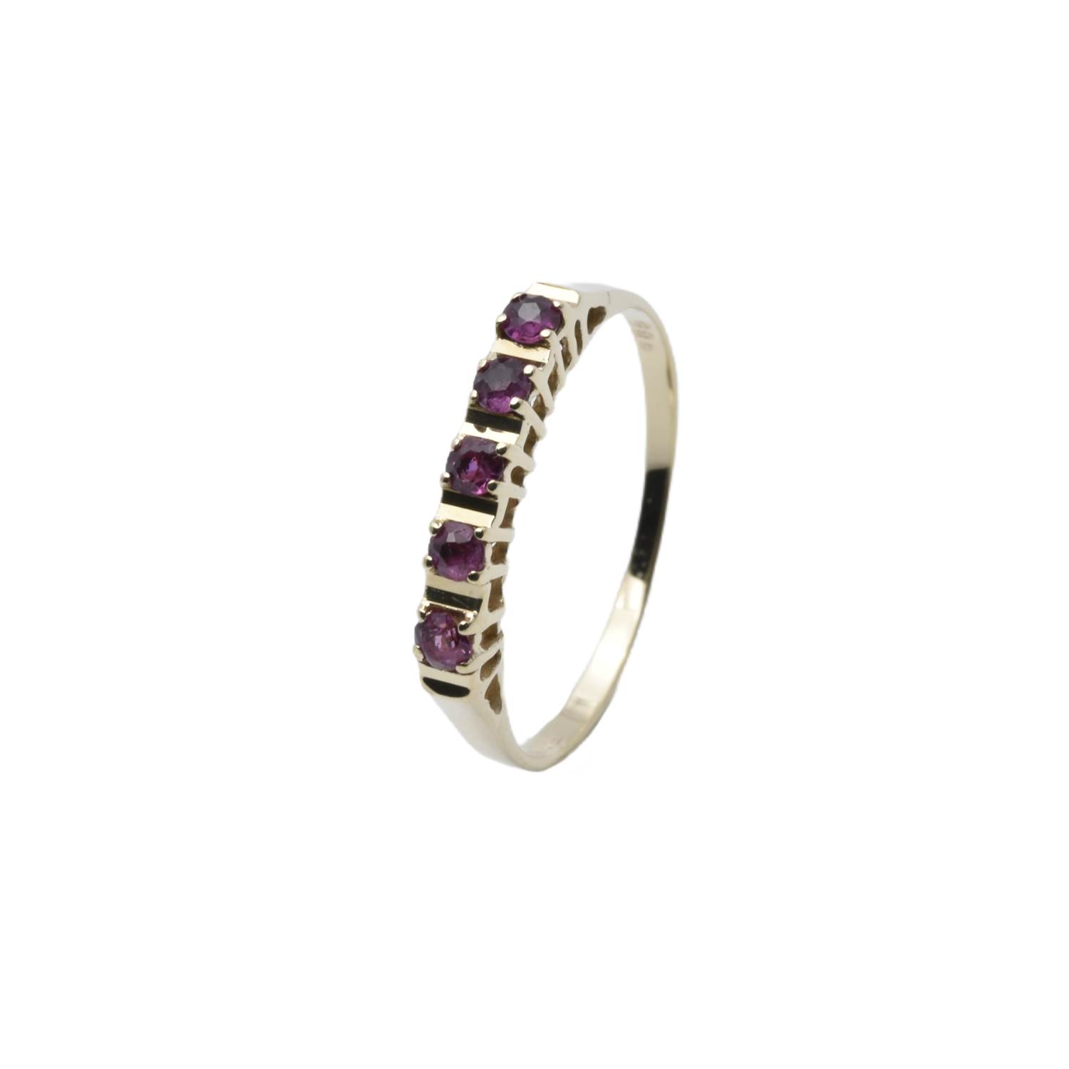 Ring mit Rubin