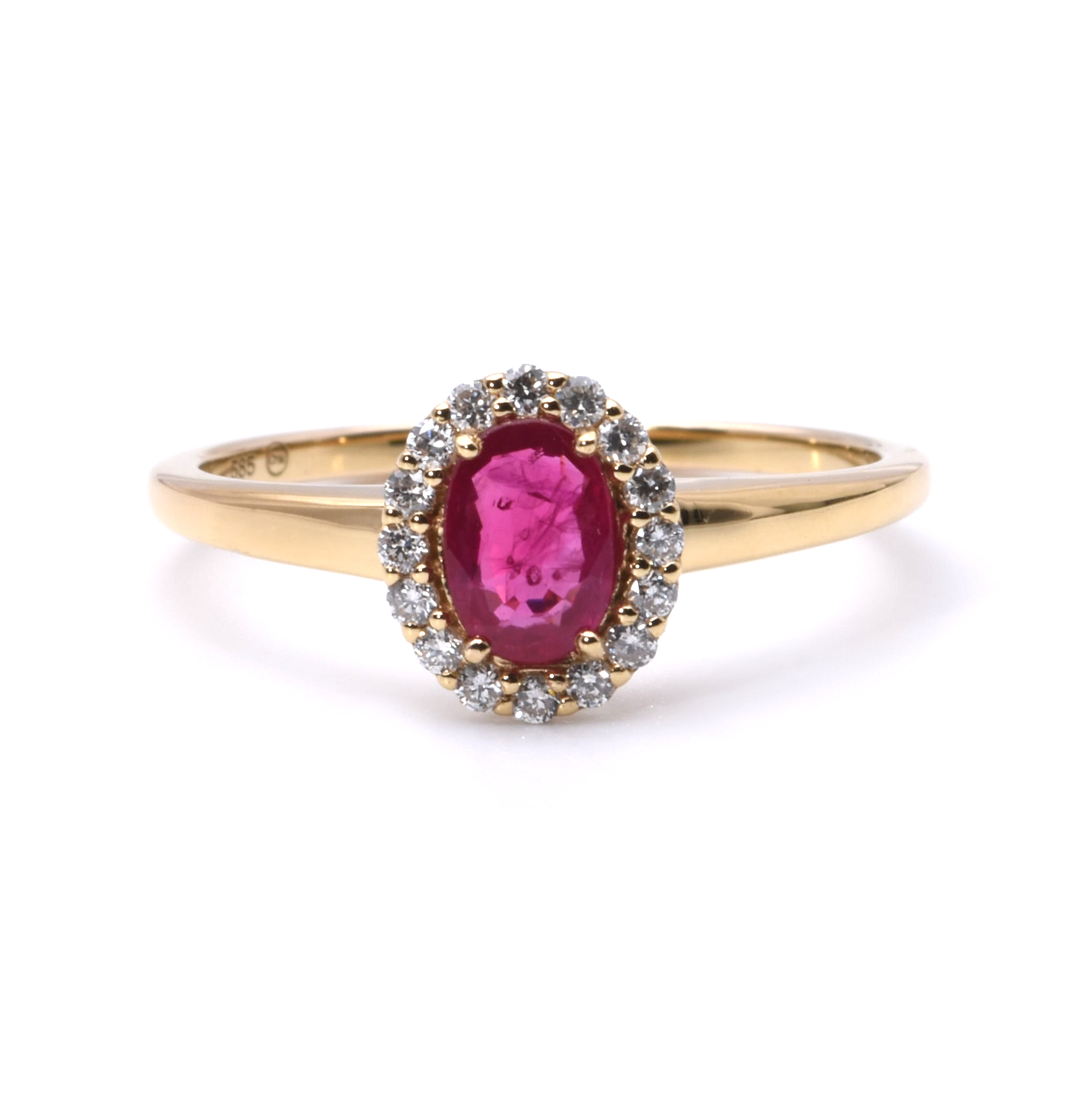 Ring mit Spinell und Brillanten